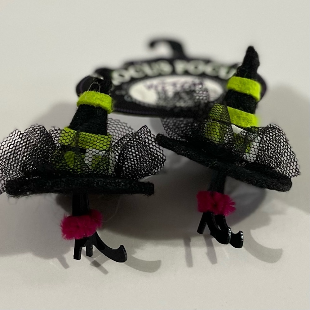 NWT Hocus Pocus Witch Hat Earrings - Picture 2 of 3